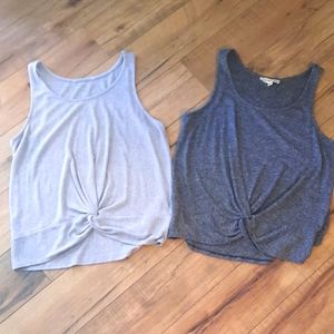 2 Tank tops